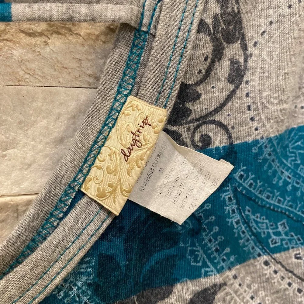 DAYTRIP CASUAL TOP - Size: M - Picture 2 of 3